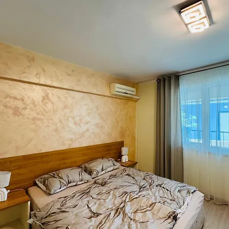 Atos 104 One Bedroom アパート サニービーチ